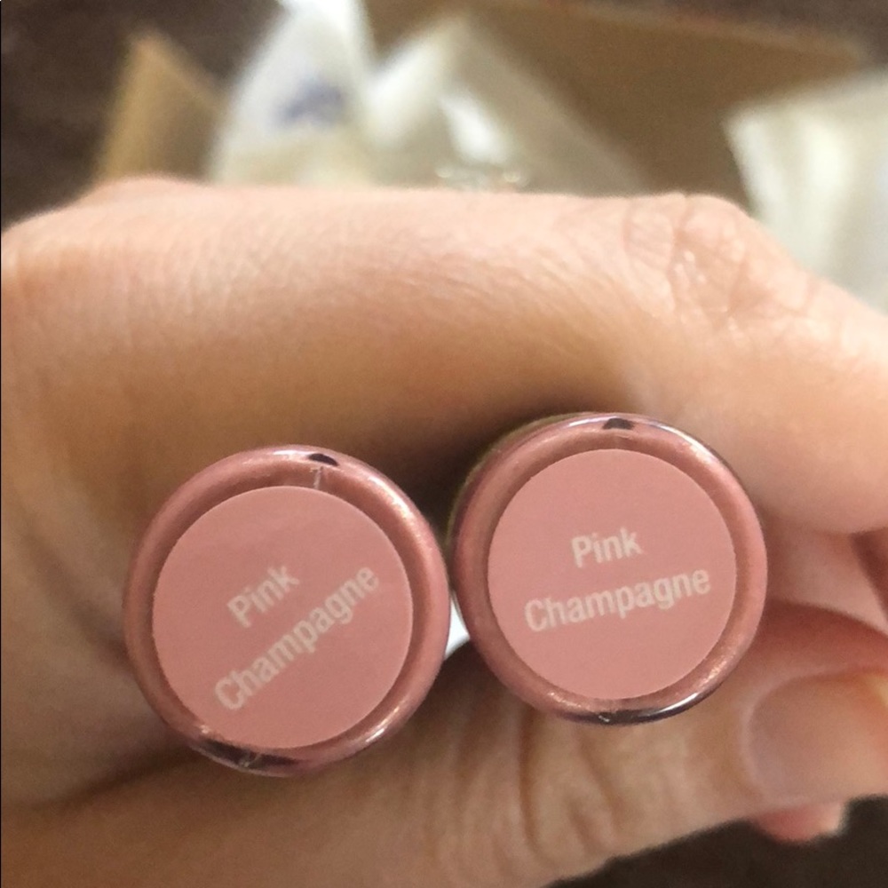 💋 Pink champagne lipsense